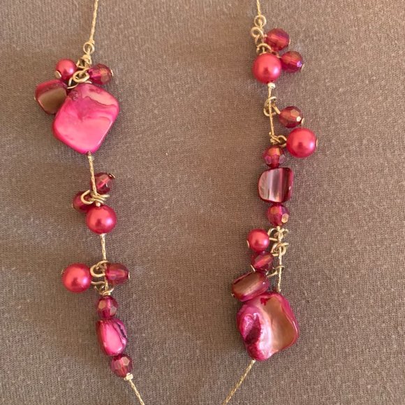 Barbiecore Pink Statement Necklace and Earring set - Picture 6 of 10